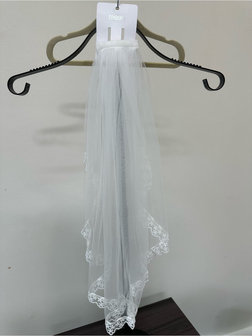 Forever 21 White Tulle Hair Veil